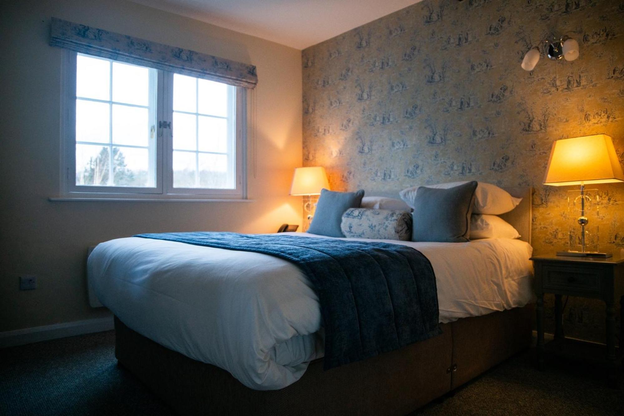 Three Salmons Hotel Usk Extérieur photo