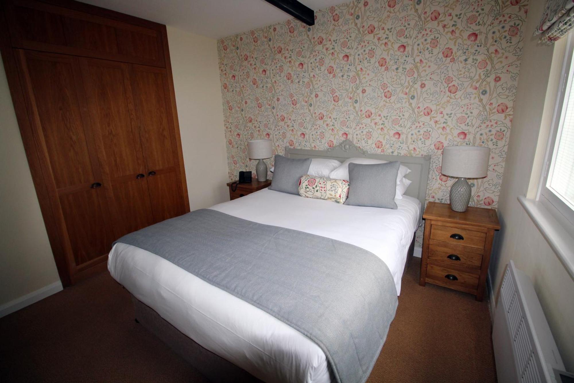 Three Salmons Hotel Usk Extérieur photo
